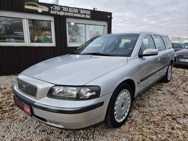 Volvo V70 2.4 D [D5] Momentum (Automata) Sz.kn...